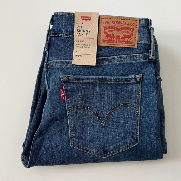 Levi's 711 Skinny Ankle Mid Rise Jeans Size 6 NWT - Picture 2 of 8